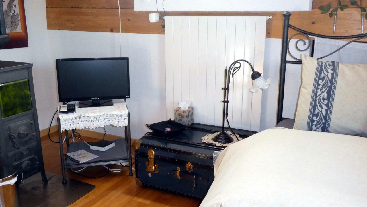 Bed & Breakfast Im Chellhof Benken  외부 사진